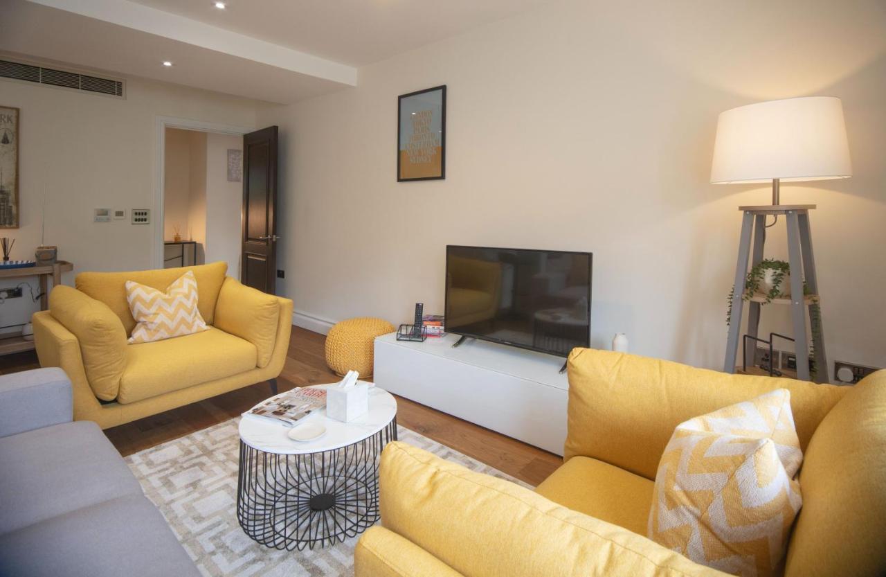 Kensington High Street One Bed Apartament *