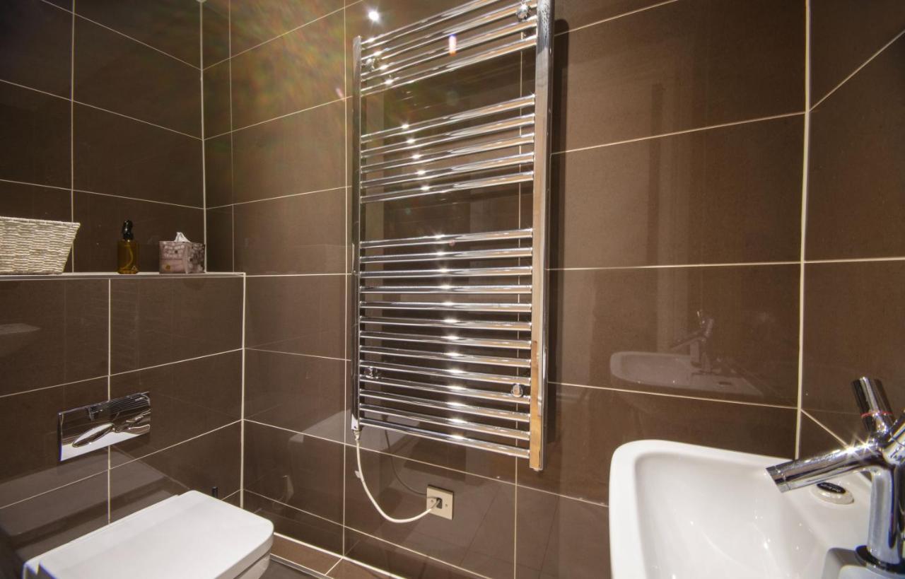 Kensington High Street One Bed Apartament *